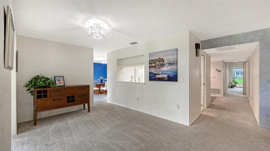 NEW PICTURES Welcome to Village Green! Here is the opportunity on Village Green Golf Club of Sarasota in Florida - for sale on GolfHomes.com, golf home, golf lot