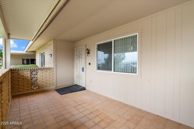 Beautifully updated townhome ideally located near all that Sun on Sun City South Golf Course in Arizona - for sale on GolfHomes.com, golf home, golf lot