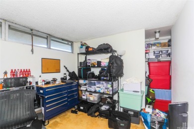 This 2 bedroom, 2 bathroom condominium with 2 parking spaces on Ala Wai Golf Course in Hawaii - for sale on GolfHomes.com, golf home, golf lot