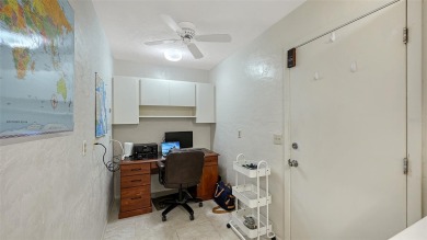 NEW PICTURES Welcome to Village Green! Here is the opportunity on Village Green Golf Club of Sarasota in Florida - for sale on GolfHomes.com, golf home, golf lot