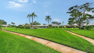 NEW PICTURES Welcome to Village Green! Here is the opportunity on Village Green Golf Club of Sarasota in Florida - for sale on GolfHomes.com, golf home, golf lot