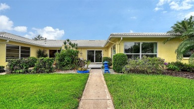 NEW PICTURES Welcome to Village Green! Here is the opportunity on Village Green Golf Club of Sarasota in Florida - for sale on GolfHomes.com, golf home, golf lot