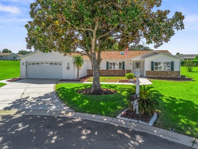 GORGEOUS 3 Bedroom, 2 Bath TURN-KEY Furnished home in desirable on The Links of Spruce Creek in Florida - for sale on GolfHomes.com, golf home, golf lot