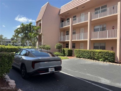 Beautifully Updated 2BR/2BA Ground-Floor Condo in Turtle Lake on Quail Run Golf Club In Naples in Florida - for sale on GolfHomes.com, golf home, golf lot
