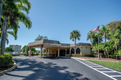Welcome home! An incredible opportunity bursting with potential on Poinciana Golf Club in Florida - for sale on GolfHomes.com, golf home, golf lot