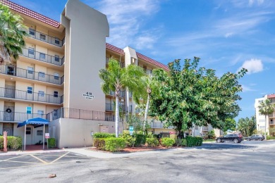 Welcome home! An incredible opportunity bursting with potential on Poinciana Golf Club in Florida - for sale on GolfHomes.com, golf home, golf lot