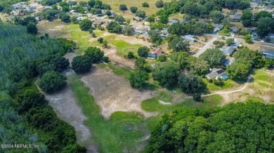 This is a property with huge potential! The property is on Wedgewood Golf Course in Florida - for sale on GolfHomes.com, golf home, golf lot