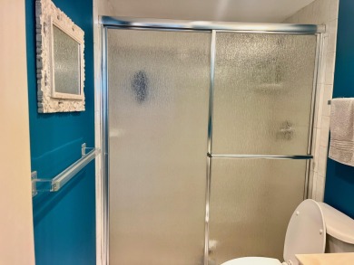 Immaculate, airy, bright turnkey condo (includes all furniture on Fountains Golf and Country Club in Florida - for sale on GolfHomes.com, golf home, golf lot