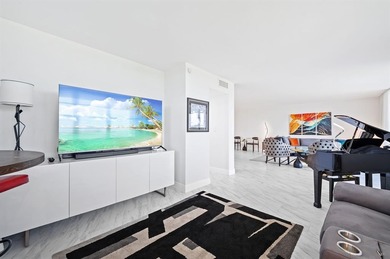 OAKS WAY*BUILDING 115*BEST OF THE BEST KING! Located on the 5TH on Palm-Aire Country Club and Resort - The Oaks in Florida - for sale on GolfHomes.com, golf home, golf lot