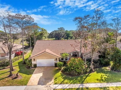 PRICE REDUCED!!!! STUNNING!!BEAUTIFUL BUILT HOME with Private on Greenview Cove Golf Club in Florida - for sale on GolfHomes.com, golf home, golf lot