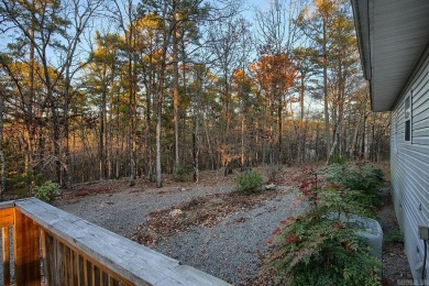 Darling home nestled on a cul-de-sac, surrounded by the Coronado on Coronado Golf Course in Arkansas - for sale on GolfHomes.com, golf home, golf lot