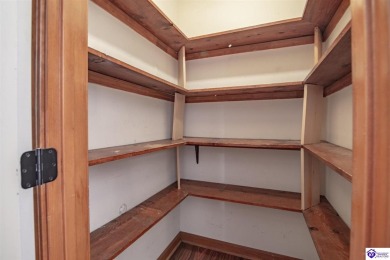 Come see what this ranch home has to offer. This home is right on Doe Valley Country Club in Kentucky - for sale on GolfHomes.com, golf home, golf lot