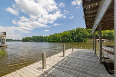 Walk easily down to the waterfront! Lakefront property in on Tanglewood Shores Golf Club in Virginia - for sale on GolfHomes.com, golf home, golf lot