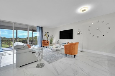 Rare fully remodeled Penthouse King model in The Oaks at Palm on Palm-Aire Country Club and Resort - The Oaks in Florida - for sale on GolfHomes.com, golf home, golf lot