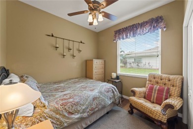WOW! This convenient *in town* location 5B/3Ba home w/a Huge on Cross Creek Country Club in Florida - for sale on GolfHomes.com, golf home, golf lot
