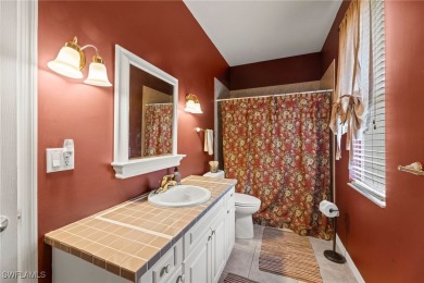 WOW! This convenient *in town* location 5B/3Ba home w/a Huge on Cross Creek Country Club in Florida - for sale on GolfHomes.com, golf home, golf lot