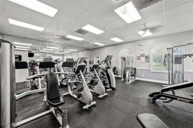 WOW! This convenient *in town* location 5B/3Ba home w/a Huge on Cross Creek Country Club in Florida - for sale on GolfHomes.com, golf home, golf lot