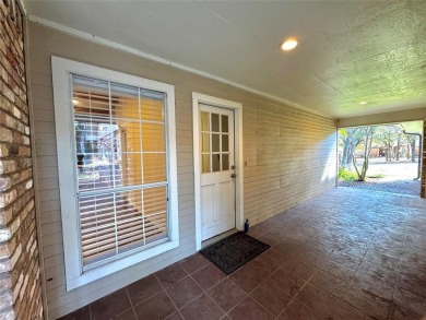 GORGEOUS CORNER LANDSCAPED DOUBLE LOT WITH LOTS OF TREES.This 2 on Pecan Plantation Country Club in Texas - for sale on GolfHomes.com, golf home, golf lot