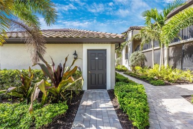 AMAZING OPPORTUNITY IN LAKEWOOD NATIONAL! GOLF MEMBERSHIP on Lakewood National Golf Club in Florida - for sale on GolfHomes.com, golf home, golf lot