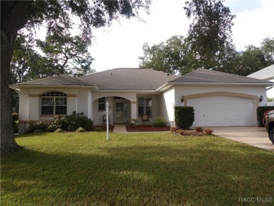 Looking for a nice size home in Laurel Ridge this may be the one on Twisted Oaks Golf Club in Florida - for sale on GolfHomes.com, golf home, golf lot