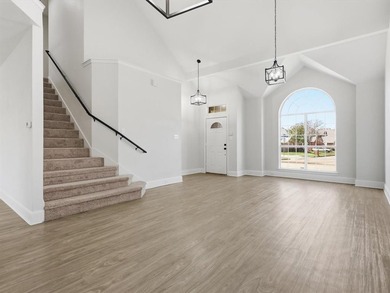 Gorgeous fully remodeled 4 bedroom 2.5 bath home with fresh on Indian Creek Golf Club in Texas - for sale on GolfHomes.com, golf home, golf lot