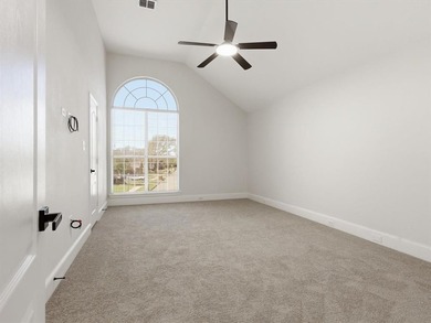 Gorgeous fully remodeled 4 bedroom 2.5 bath home with fresh on Indian Creek Golf Club in Texas - for sale on GolfHomes.com, golf home, golf lot