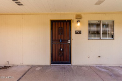 Scottsdale Beauty! Beautiful remodeled condo in a prime location on The Phoenician  in Arizona - for sale on GolfHomes.com, golf home, golf lot