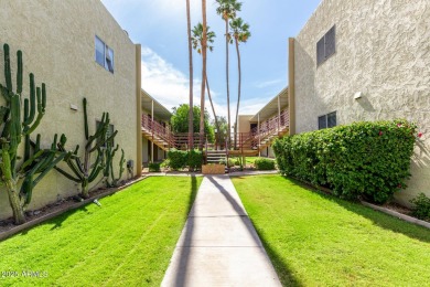 Scottsdale Beauty! Beautiful remodeled condo in a prime location on The Phoenician  in Arizona - for sale on GolfHomes.com, golf home, golf lot