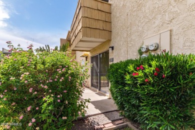 Scottsdale Beauty! Beautiful remodeled condo in a prime location on The Phoenician  in Arizona - for sale on GolfHomes.com, golf home, golf lot