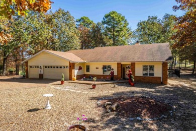 Charming 4-bedroom home in gated Hot Springs Village community on Ponce De Leon Golf Course in Arkansas - for sale on GolfHomes.com, golf home, golf lot