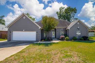 Charming 5-Bedroom, 2-Bath Home in Prestigious Longhills on Longhills Golf Club in Arkansas - for sale on GolfHomes.com, golf home, golf lot