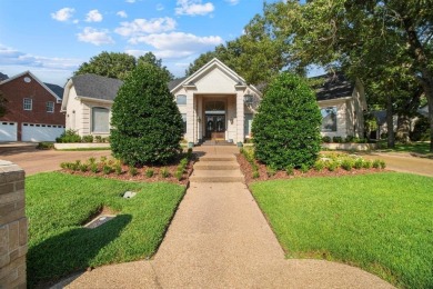 Located in the prestigious Hollytree neighborhood in Tyler, this on Hollytree Country Club in Texas - for sale on GolfHomes.com, golf home, golf lot