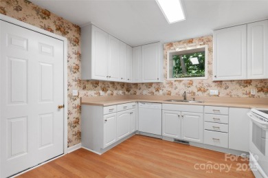 This 3-bedroom, 2.5-bath gem offers approximately 1,800 square on Waynesville Country Club Inn in North Carolina - for sale on GolfHomes.com, golf home, golf lot