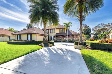 Welcome to the PGA RESORT COMMUNITY!  This rarely available 4 on PGA National Golf Club in Florida - for sale on GolfHomes.com, golf home, golf lot