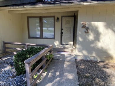 Charming and low-maintenance townhouse located in the heart of on DeSoto Golf Course in Arkansas - for sale on GolfHomes.com, golf home, golf lot