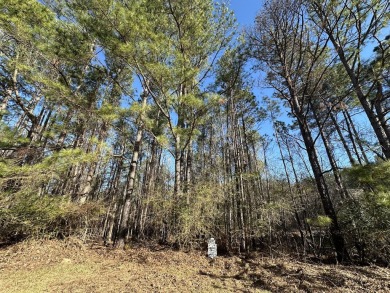 Nice building lot in Mount Vintage Plantation - Longstreet Place on Mount Vintage Plantation and Golf Club  in South Carolina - for sale on GolfHomes.com, golf home, golf lot