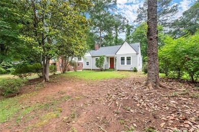 Discover this charming, updated 2-bedroom, 1-bathroom home with on John A. White Golf Course in Georgia - for sale on GolfHomes.com, golf home, golf lot
