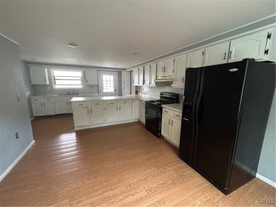 PRICE IMPROVEMENT! This 2-story home offers over 1800 sq ft with on Bay Breeze Golf Links in New York - for sale on GolfHomes.com, golf home, golf lot