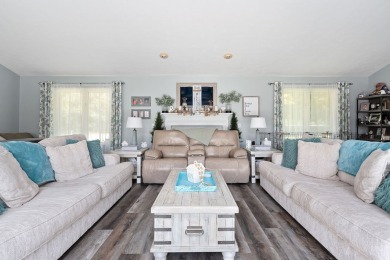 Stunning 4-Bedroom Home on White Plains Golf Course with Extra on White Plains Golf Course in Tennessee - for sale on GolfHomes.com, golf home, golf lot