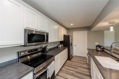 Welcome to this beautiful two-story lofted condo located in the on  in Ohio - for sale on GolfHomes.com, golf home, golf lot