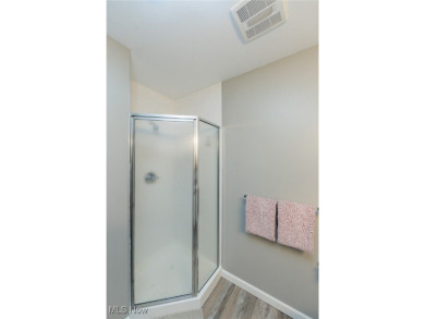 Welcome to this beautiful two-story lofted condo located in the on  in Ohio - for sale on GolfHomes.com, golf home, golf lot
