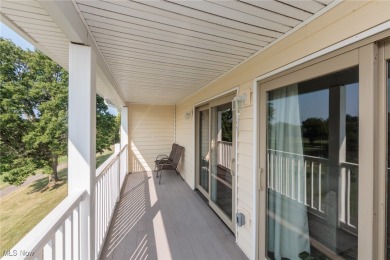 Welcome to this beautiful two-story lofted condo located in the on  in Ohio - for sale on GolfHomes.com, golf home, golf lot