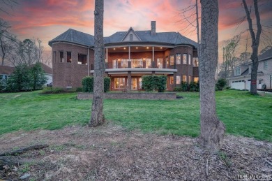 *Willow Ordinaire* is the Crown jewel of Kerr Lake Living! With on Kinderton Country Club in Virginia - for sale on GolfHomes.com, golf home, golf lot