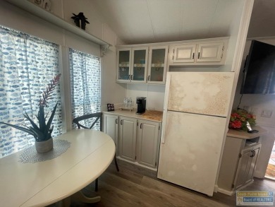 Looking for your vacation getaway close to the beach that is on Long Island Golf Course in Texas - for sale on GolfHomes.com, golf home, golf lot