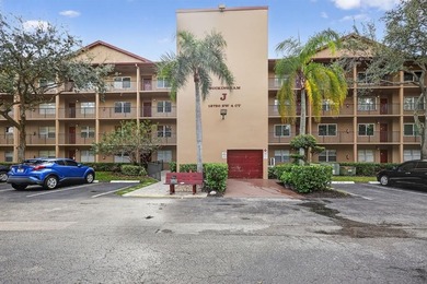 Beautiful 2BR/2BA condo in Century Village Pembroke Pines. A on Flamingo Lakes Country Club in Florida - for sale on GolfHomes.com, golf home, golf lot