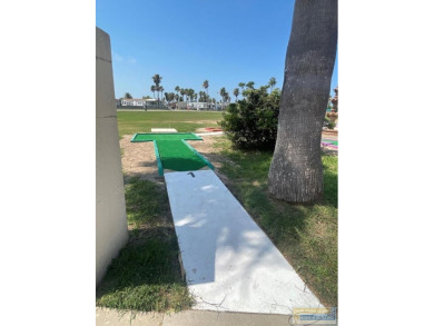 Looking for your vacation getaway close to the beach that is on Long Island Golf Course in Texas - for sale on GolfHomes.com, golf home, golf lot