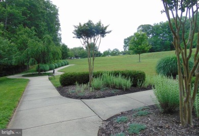 Beautifully Staged condominium The Reserve at Heritage Harbour on Heritage Harbour Golf Club in Maryland - for sale on GolfHomes.com, golf home, golf lot