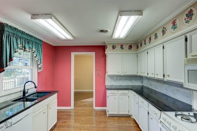 Welcome to 1306 East Todd, a spacious and well-loved home that's on Pine Hills Country Club in Louisiana - for sale on GolfHomes.com, golf home, golf lot