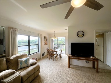 Now's your chance to scoop up this rated BEST VALUE BUY in the on Cross Creek Country Club in Florida - for sale on GolfHomes.com, golf home, golf lot