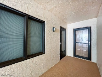 Now's your chance to scoop up this rated BEST VALUE BUY in the on Cross Creek Country Club in Florida - for sale on GolfHomes.com, golf home, golf lot